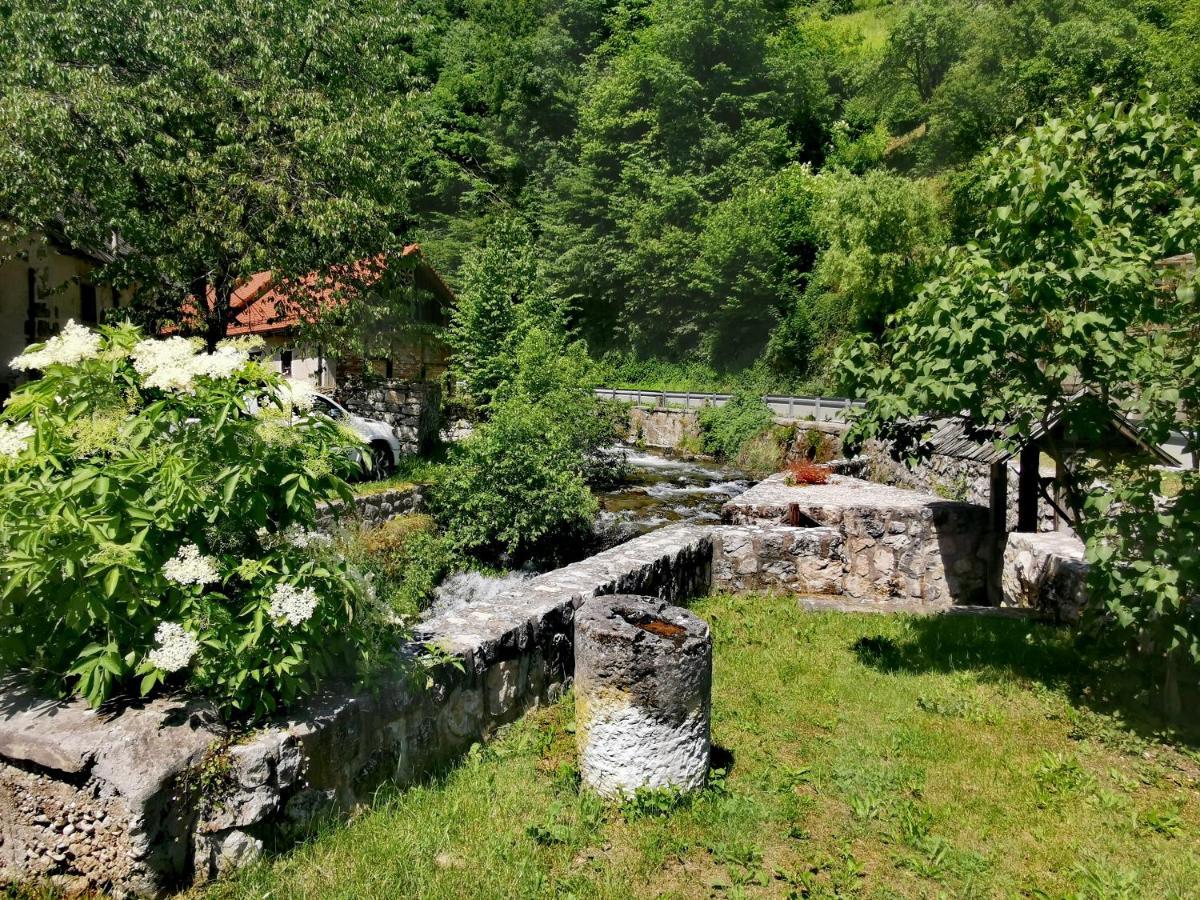 Bajta Kroparica Exterior photo